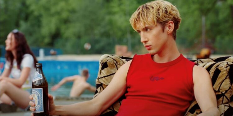 Στίχοι – Lyrics: Troye Sivan – Rush