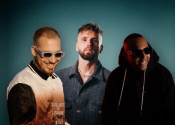 Στίχοι – Lyrics : HUGEL, Topic & Arash – I Adore You